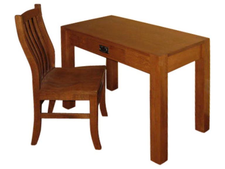 Chuck Mission Table Set