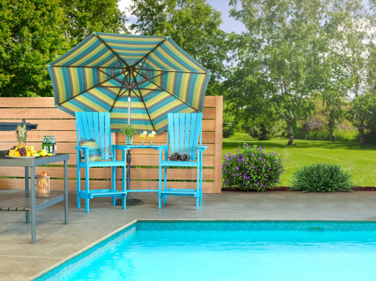 Poolside Patio Setting
